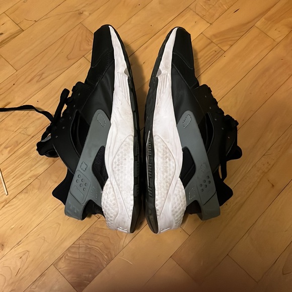 Nike Huarache Running Shoe - Picture 4 of 4
